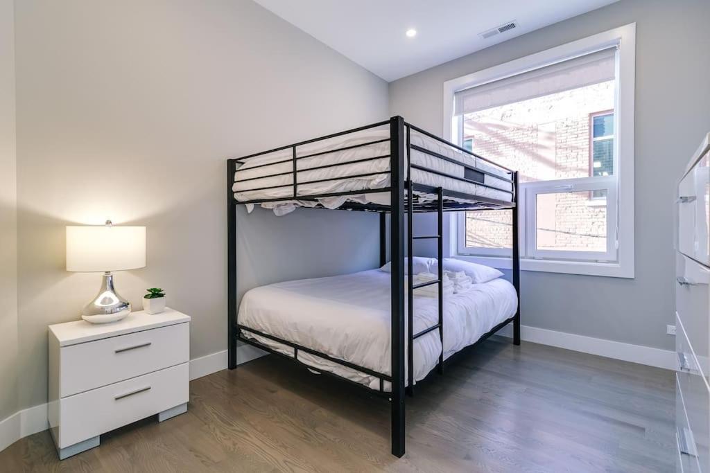 Holiday home Stunning #2 - Downtown River North *
